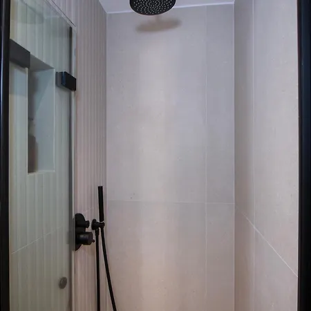 Bow Complex Apartment- In The Heart Of Old Harbour * Chania (Crete)