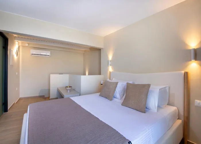 Bow Complex Apartment- In The Heart Of Old Harbour * Chania (Crete)