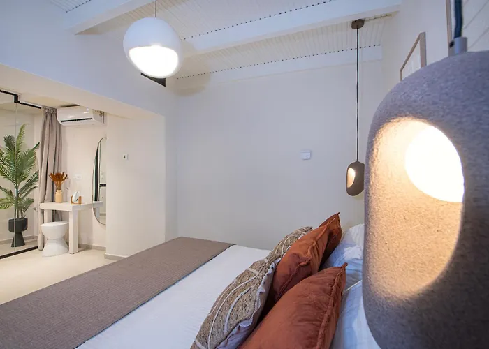 Bow Complex Apartment- In The Heart Of Old Harbour * Chania (Crete)