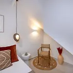 Bow Complex Apartment- In The Heart Of Old Harbour
